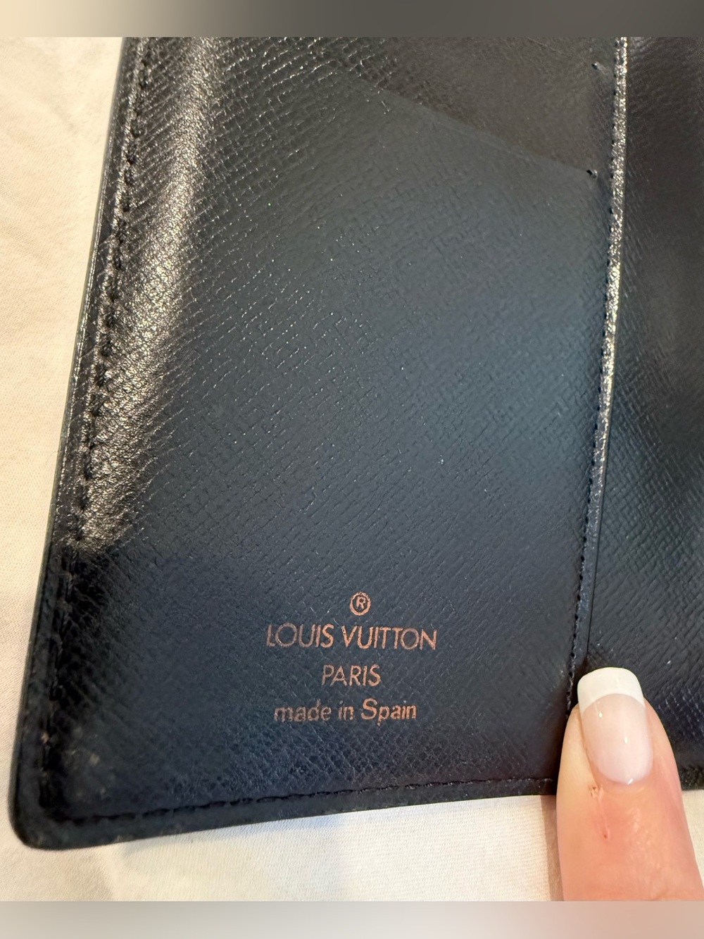 Authentic VGC Preloved Red Louis Vuitton Agenda PM notebook Epi leather - Picture 8 of 12